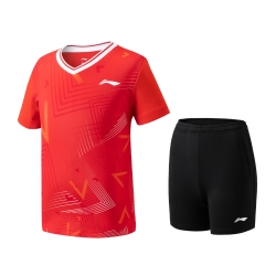 Комплект детский для бадминтона футболка и шорты (красный, черный) Li-NING AATT042-2