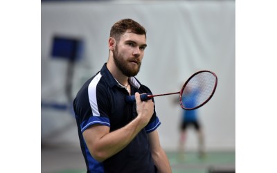 Анатолий Ярцев подписал спонсорский контракт с Li-Ning